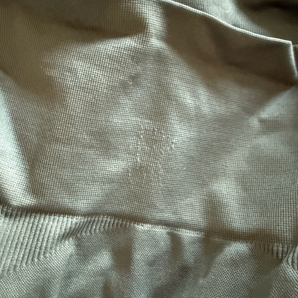 Green Ribbed Leggings - Picture 4 of 4